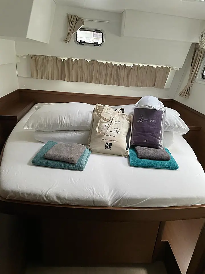 Lagoon 42 - 