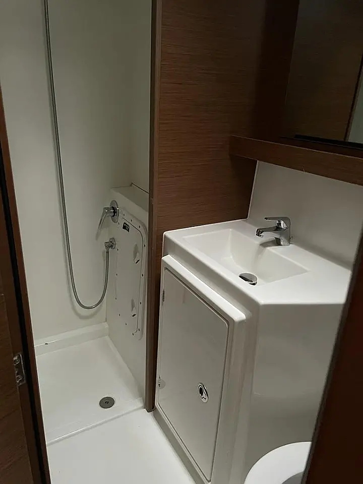 Lagoon 42 - 
