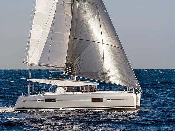 Lagoon 42-2