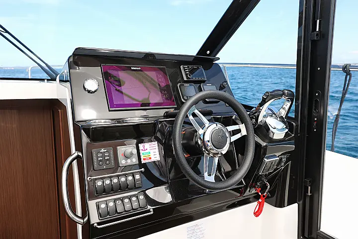 Merry Fisher 1095  - 