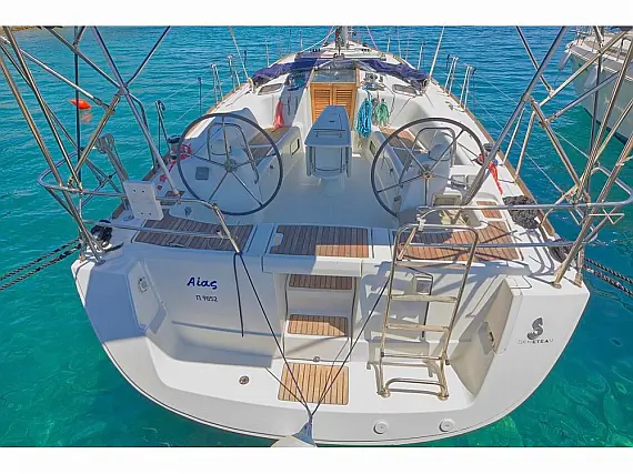 Oceanis 43