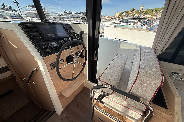 Swift Trawler 37 Fly - 