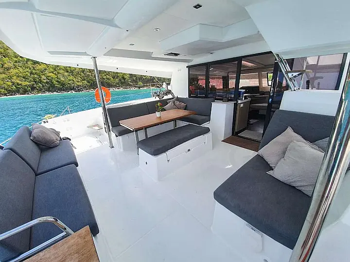 Fountaine Pajot Saona 47  - 