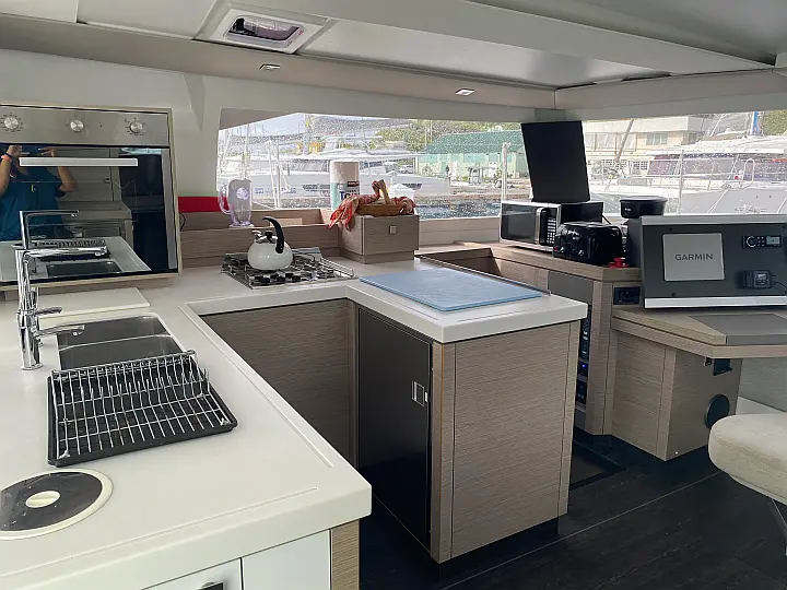 Fountaine Pajot Astrea 42 - 