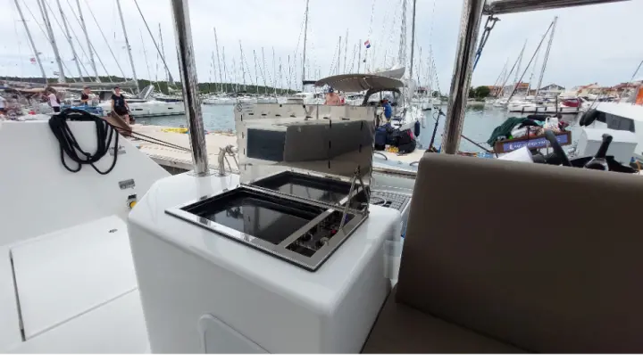 Dufour Catamaran 48 - 