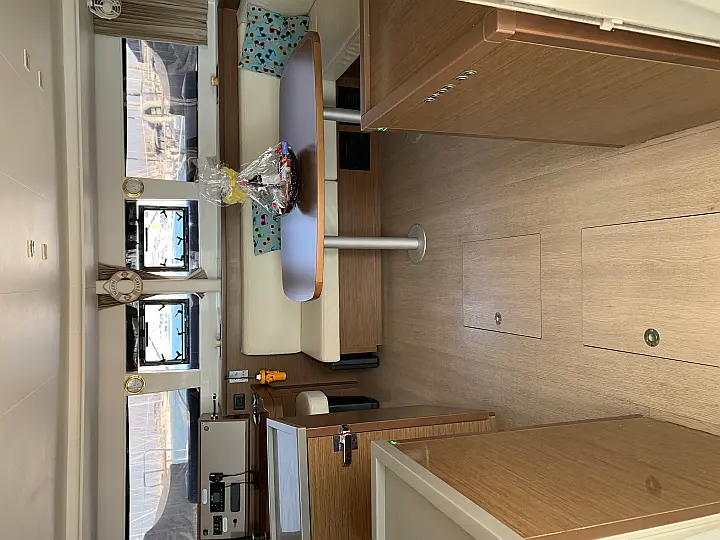 Lagoon 450 Fly (Genarator,A/C,Water Maker,Inverter) - 