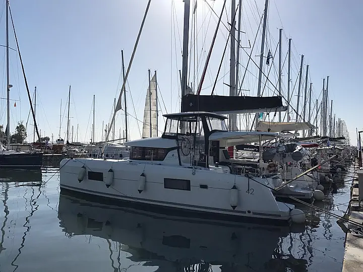 Lagoon 42 - 