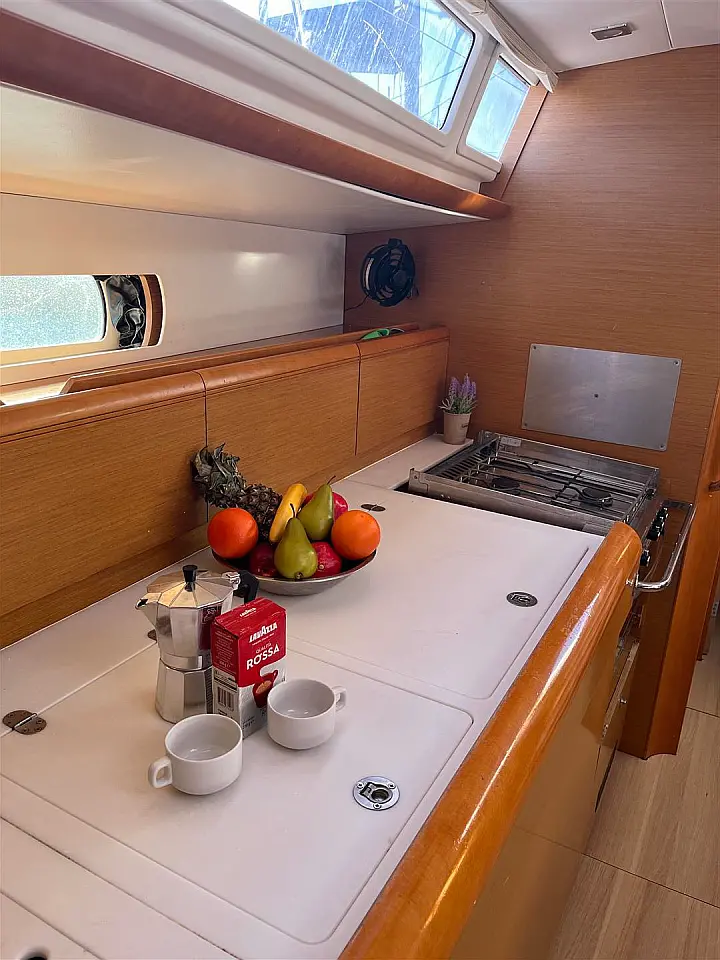 Sun Odyssey 469 - 