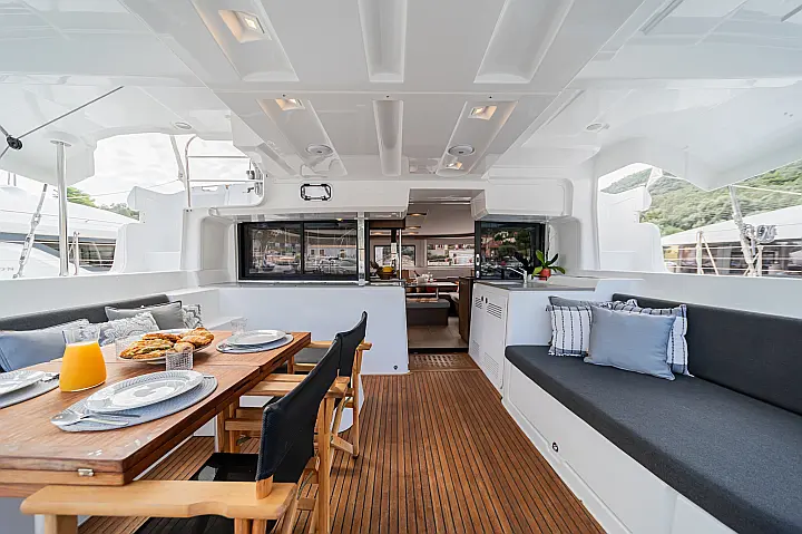 Lagoon 46 (Owner's version) - 
