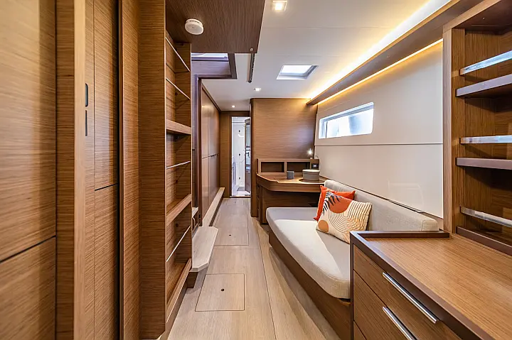 Lagoon 46 (Owner's version) - 