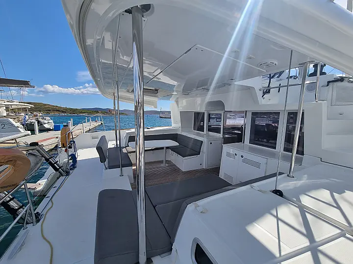 Lagoon 450F - 