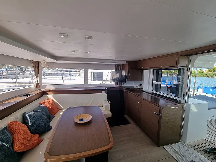 Lagoon 450F - 