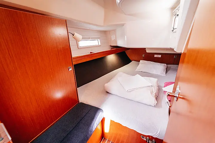 Bavaria Cruiser 37 - 