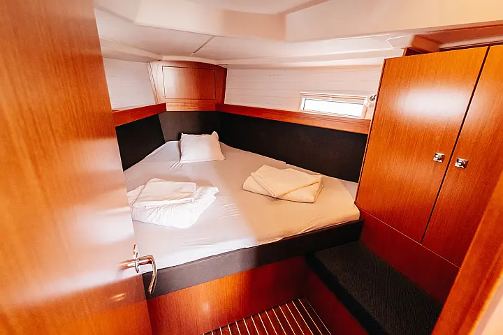 Bavaria Cruiser 37 - 