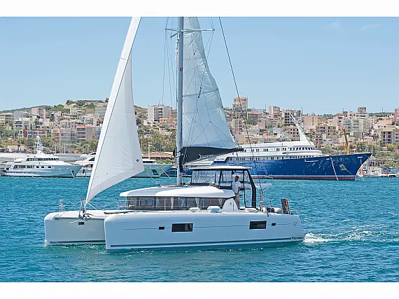 Lagoon 42 A/C & GEN & WM