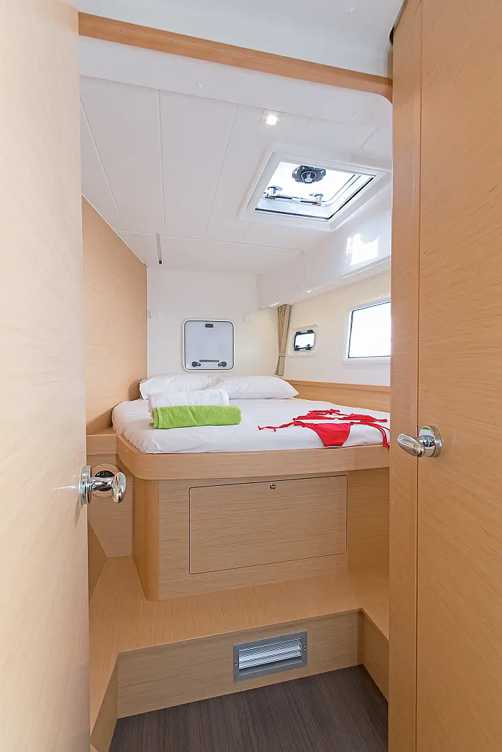 Lagoon 42 A/C & GEN & WM - 