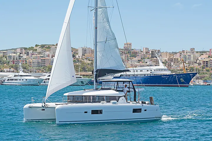 Lagoon 42 A/C & GEN & WM - 