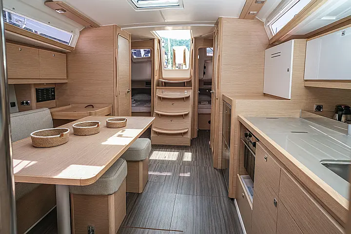Dufour 390 - 