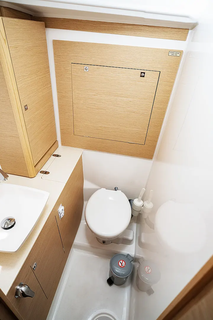 Dufour 390 - 