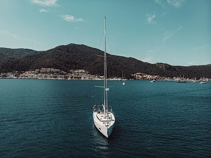 Bavaria C45 Style - 