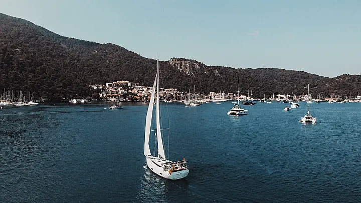 Bavaria C45 Style - 