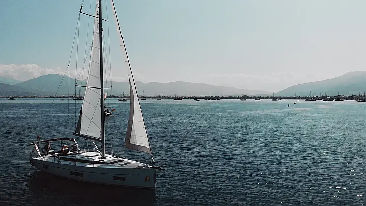 Bavaria C45 Style - 
