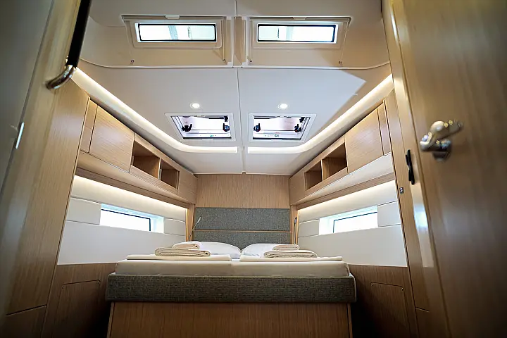 Bavaria C45 Style - 