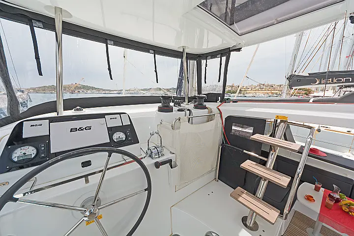 Lagoon 42 A/C & GEN - 