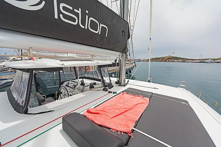 Lagoon 42 A/C & GEN - 