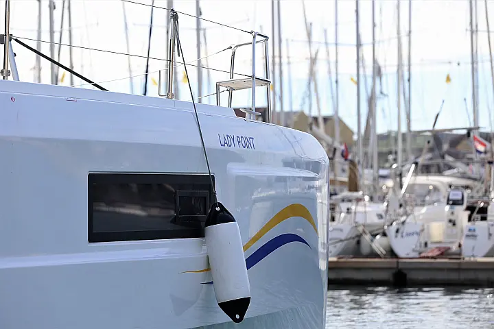 Lagoon 46 Fly - 