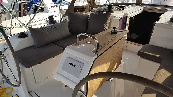 Bavaria C42 - 
