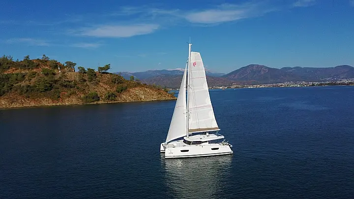 Astréa 42 - 