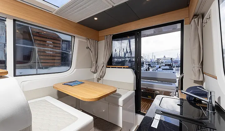 Nimbus Commuter C11 - 