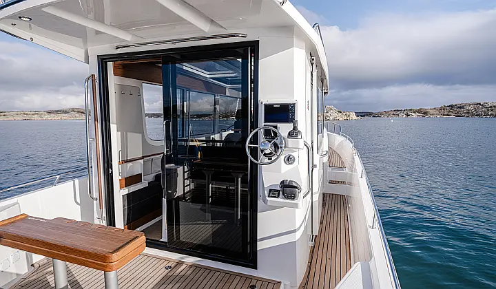 Nimbus Commuter C11 - 