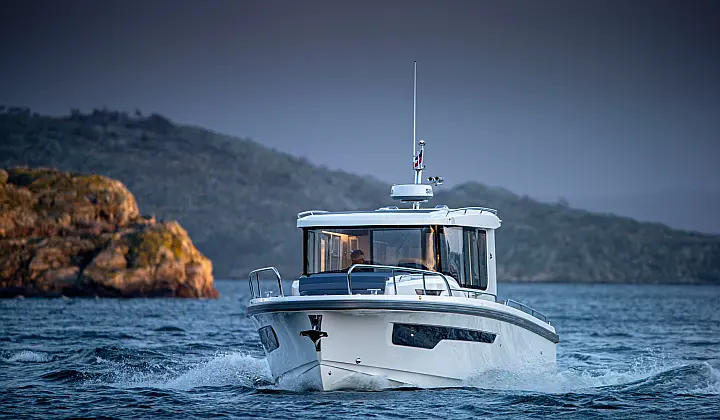 Nimbus Commuter C11 - 