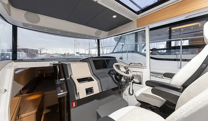 Nimbus Commuter C11 - 