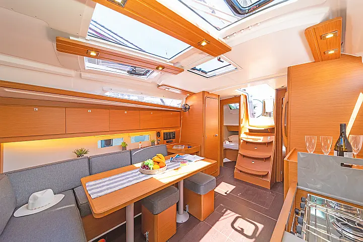 Dufour 390 - 