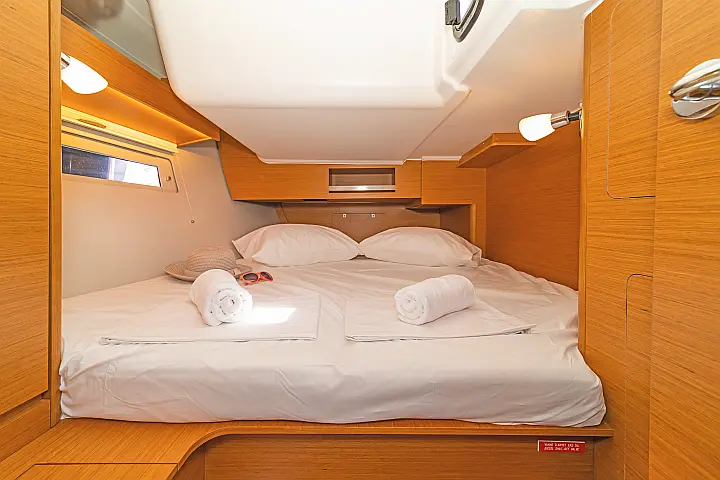 Dufour 390 - 