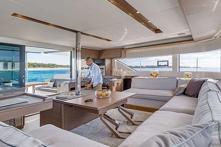 Lagoon 50 Owner's Version - 