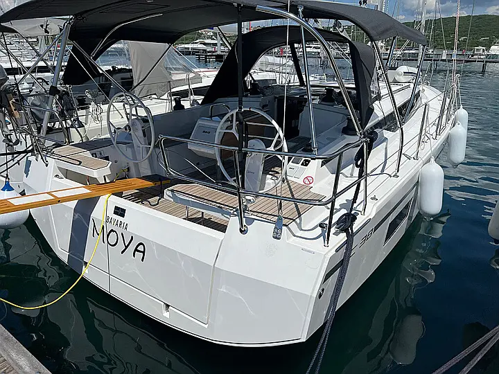 Bavaria C38 - 
