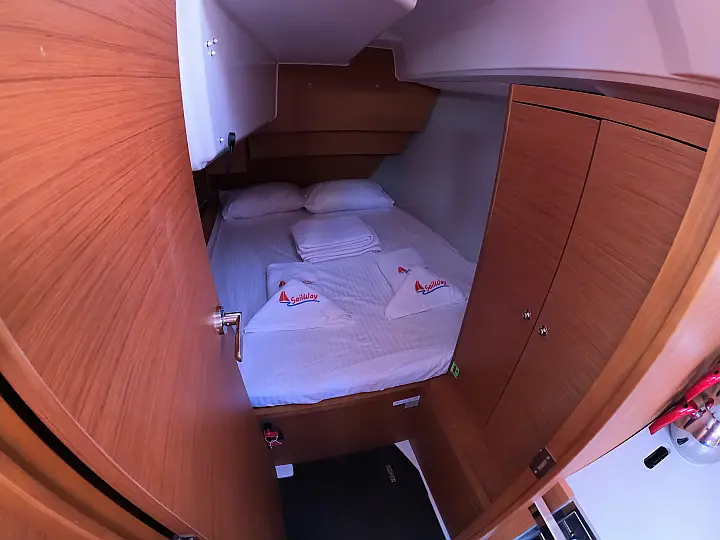 Dufour 37/3.cabin - 