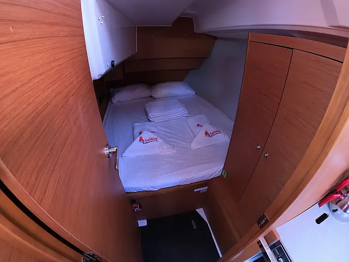 Dufour 37/3.cabin - 