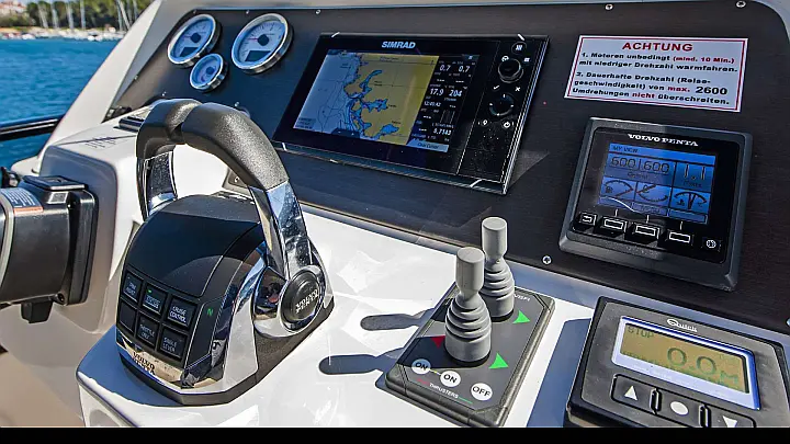 Bavaria Virtess 420 Fly - fly 
