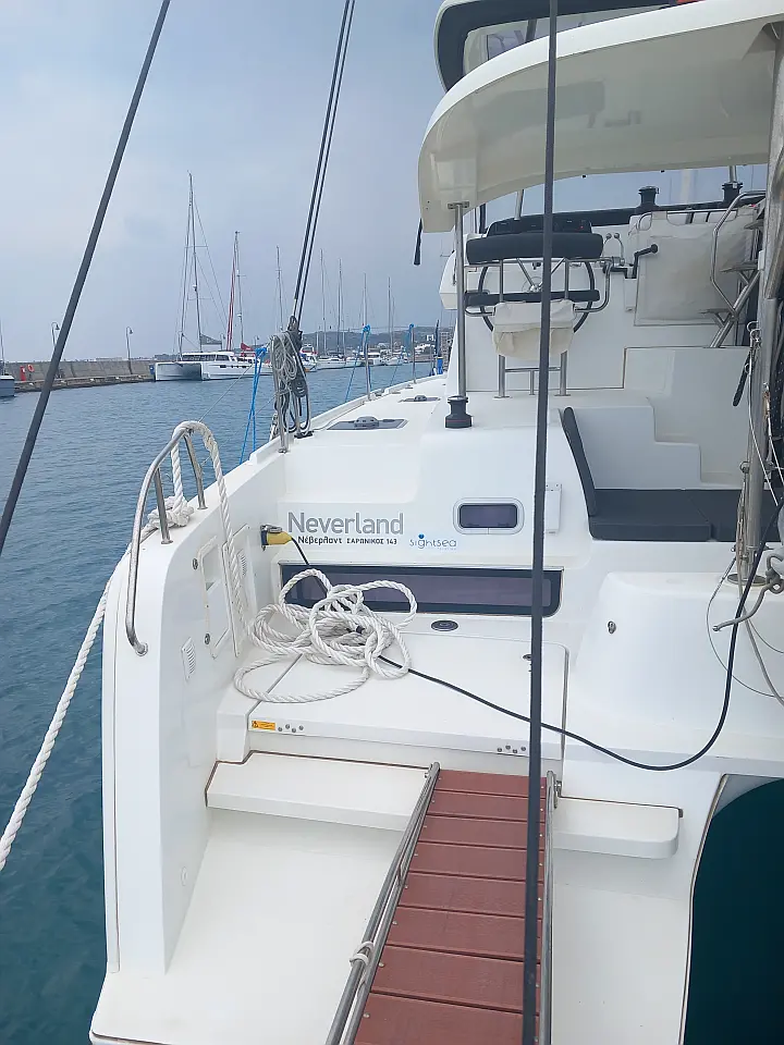 Lagoon 42 - 