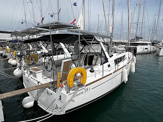 Oceanis 38.1
