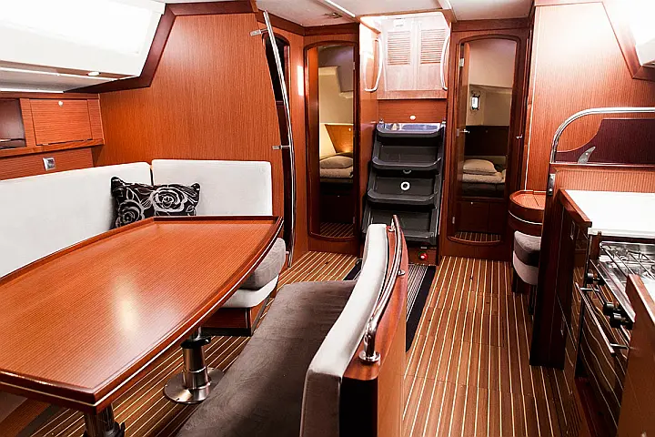 Delphia 47-4  - 
