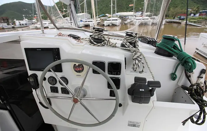 Fountaine Pajot Lucia 40  - 