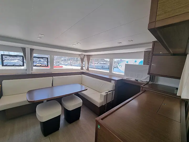 Lagoon 450F - 