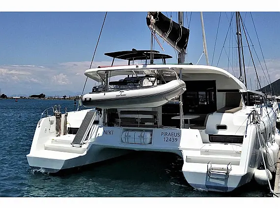 Lagoon 42