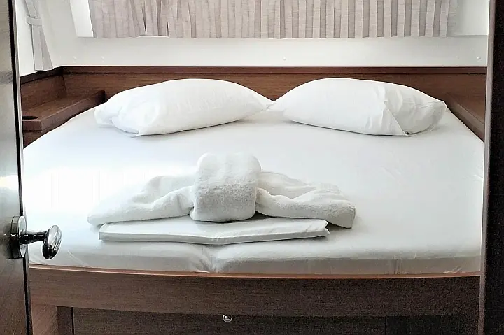 Lagoon 42 - 